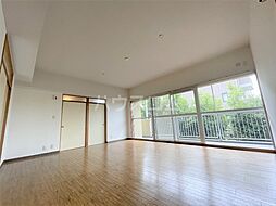 アレーテ・ハイツ 203 2階3LDKのリビング/ダイニング