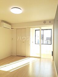 カトレアIV 102 1階1Kのリビング/ダイニング