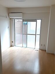 タロハウス 101 1階ワンルームのリビング/ダイニング