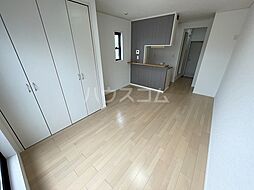 Ｈｏｕｓｅ　Ｃ．Ｒ．Ａ K 2階1Kのリビング/ダイニング