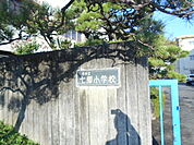 【小学校】岐阜市立七郷小学校まで2738ｍ