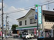 【コンビニエンスストア】ファミリーマート 向日洛西口店まで379ｍ