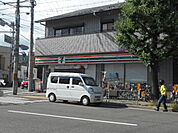 【コンビニエンスストア】セブン‐イレブン 京都上七軒店まで679ｍ