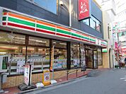 【コンビニエンスストア】セブン-イレブン川口駅北店まで1033ｍ