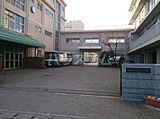 【中学校】浜松修学舎中学校・高等学校まで916ｍ