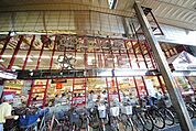 【スーパー】ライフ　岡町店まで725ｍ