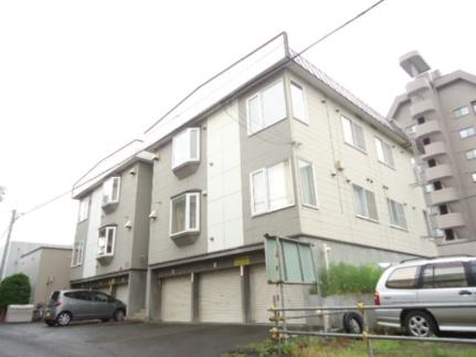 ファミリーコート 105｜北海道札幌市中央区南十六条西１２丁目(賃貸アパート2DK・1階・42.67㎡)の写真 その1