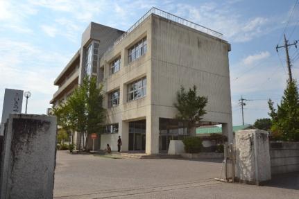 画像14:高根沢町立阿久津中学校(中学校)まで578m