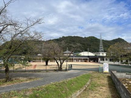 画像12:和気町立本荘にこにこ園(幼稚園・保育園)まで266m