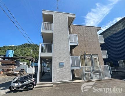 レオパレスマドンナ　II 302｜愛媛県松山市北吉田町(賃貸マンション1K・3階・26.08㎡)の写真 その1