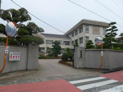 画像18:郡中小学校(小学校)まで1036m