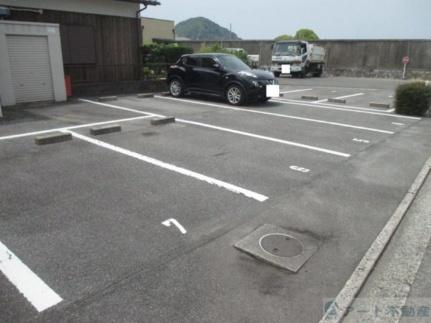 画像29:駐車場